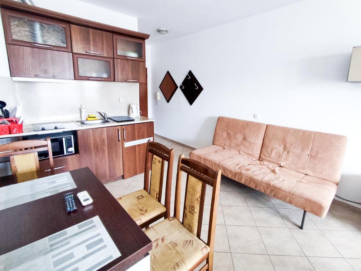Apartament Studio Comfort Primorsko Mm Complex Buitenkant foto